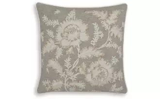 Ashley viveka pillow (4/cs) in brown/beige