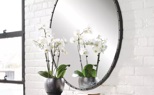 benedo round mirror by uttermost