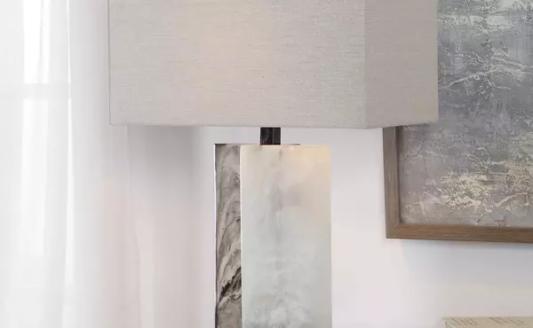 vanda table lamp by uttermost