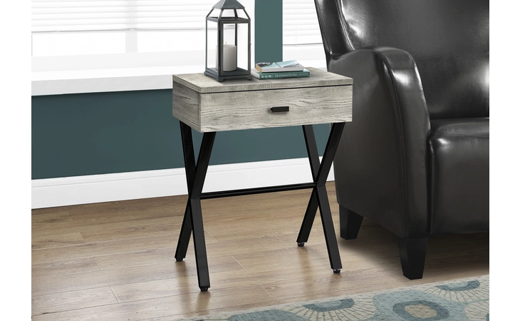 I3451  ACCENT TABLE - 24 H - GREY RECLAIMED WOOD - BLACK METAL