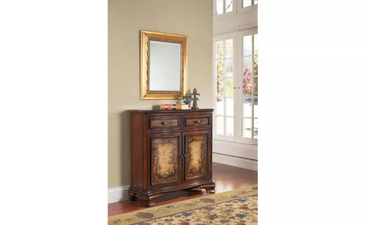 704323(125-704323)  ACCENTS ACCENTS HALL CHEST