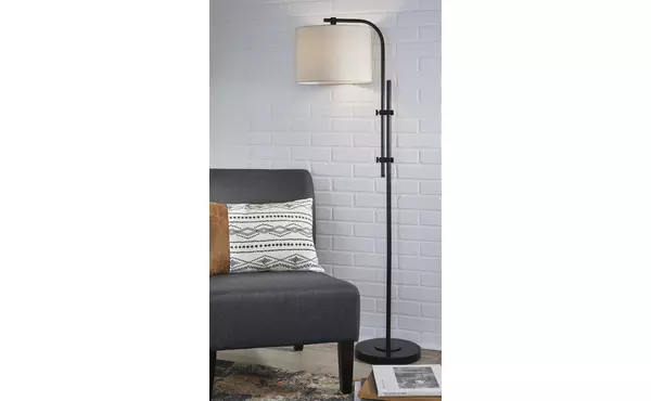 baronvale black metal floor lamp (1/cn) by ashley