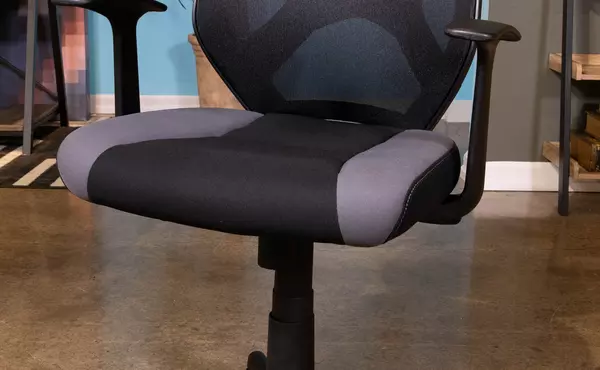 HOME OFFICE SWIVEL DESK CHAIR ASHLEY Beauenali Multi H190-09