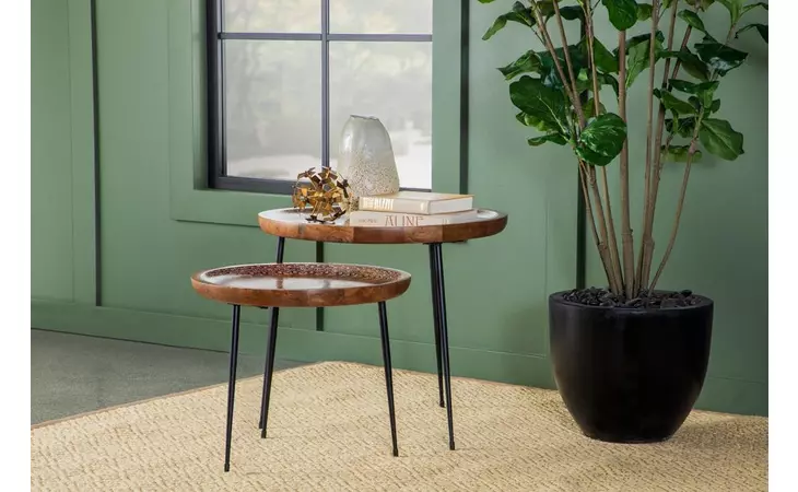 935984  2-PIECE ROUND NESTING TABLE WITH TRIPOD TAPERED LEGS HONEY AND BLACK