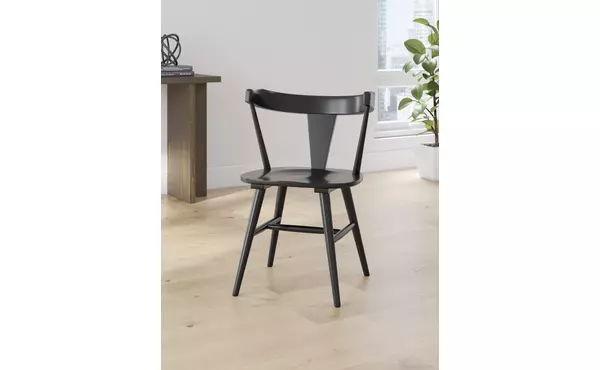 gretlynn black/natural dining room side chair (2/cn) by ashley