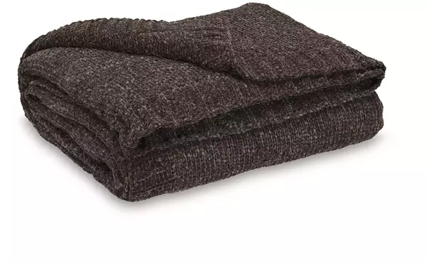 anawood brown throw (3/cs) by ashley