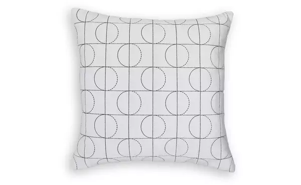 kydner white/black pillow (4/cs) by ashley