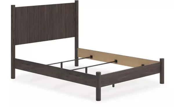 pamytta brown queen panel footboard w/rails by ashley
