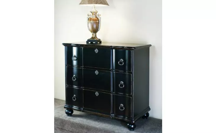 643215  ACCENTS CHEST