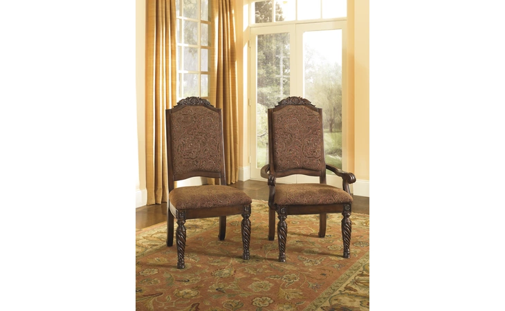 D553-02A North Shore DINING UPH ARM CHAIR (2 CN)