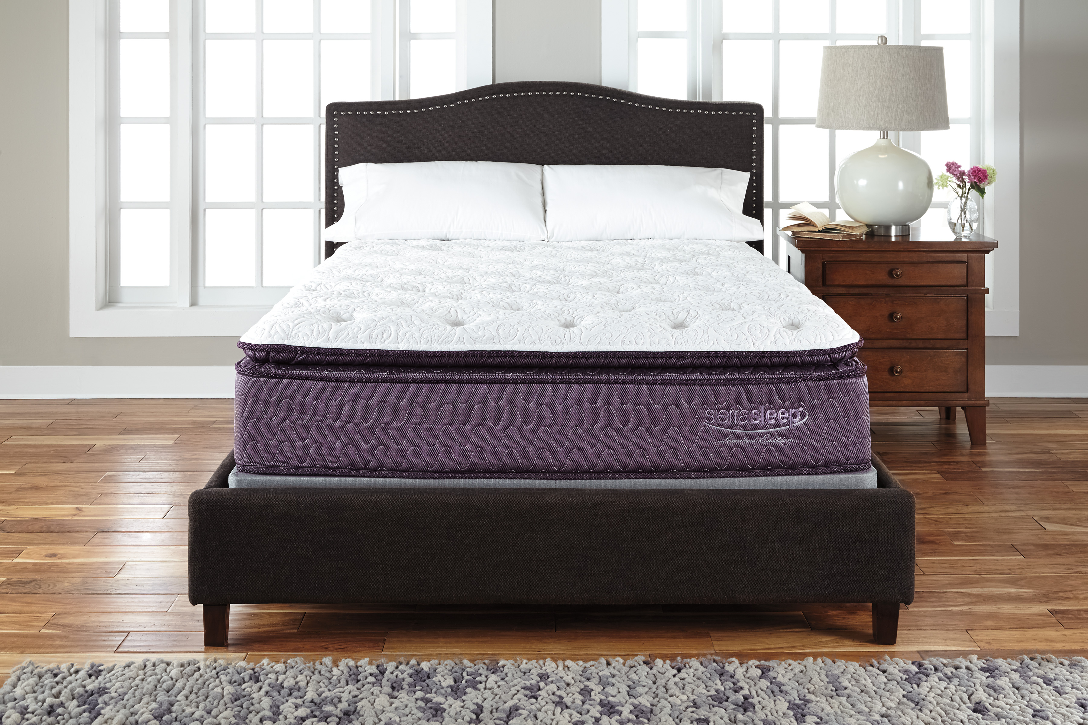 M96821 ASHLEY FURNITURE