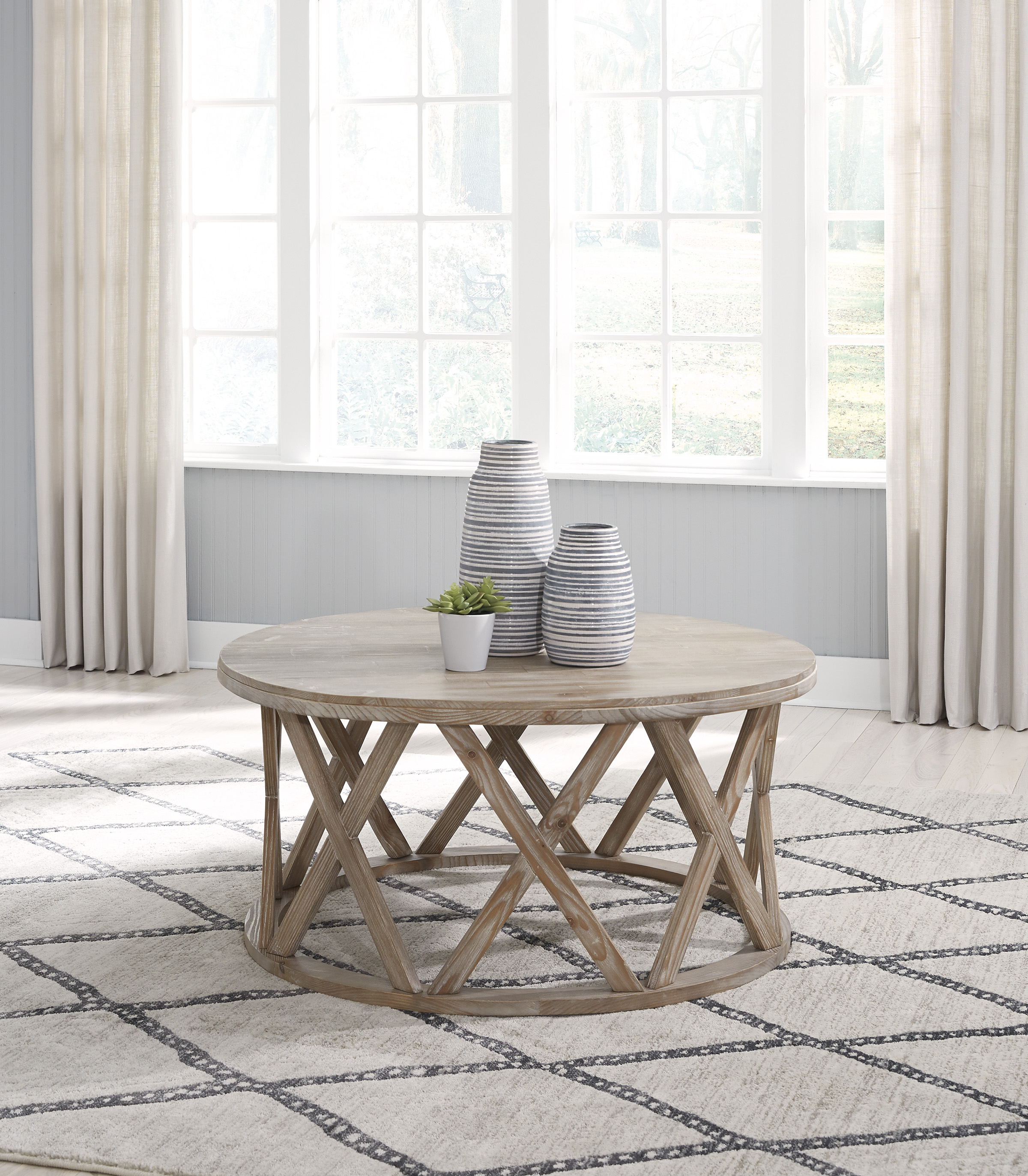 Glasslore ROUND COFFEE TABLE ASHLEY Round Cocktail Table T921-8