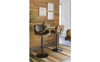 D120-530 Bellatier TALL UPH SWIVEL BARSTOOL(1/CN)