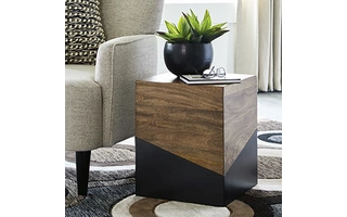A4000311 Trailbend ACCENT TABLE