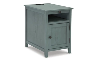 CHAIR SIDE END TABLE Treytown MultiT300-717 ASHLEY