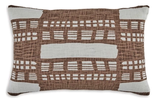 PILLOW (4/CS) Ackford White/RustA1001039 ASHLEY
