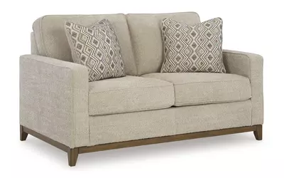 loveseat  9780135 ashley