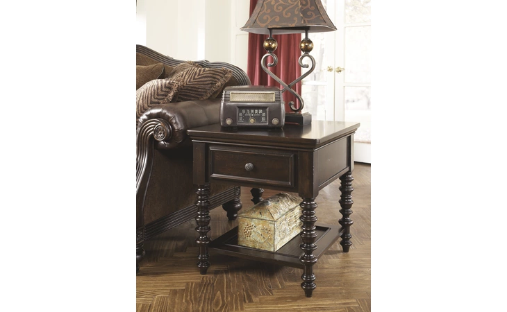 KEY TOWN D RECTANGULAR END TABLE ASHLEY  T668-3