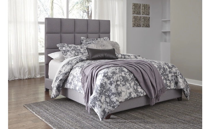 B130-381 Dolante QUEEN UPHOLSTERED BED