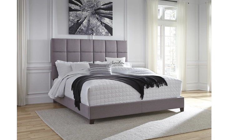 Dolante KING UPHOLSTERED BED ASHLEY Multi B130-382