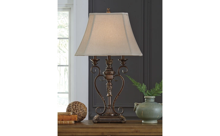 L511974  POLY TABLE LAMP (1 CN) JANETTA