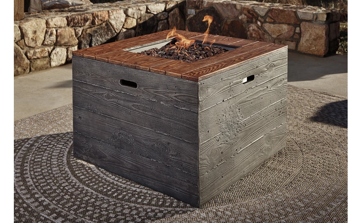P015-772  SQUARE FIRE PIT TABLE