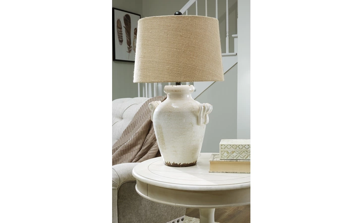 Emelda CERAMIC TABLE LAMP (1/CN) ASHLEY Cream L100664