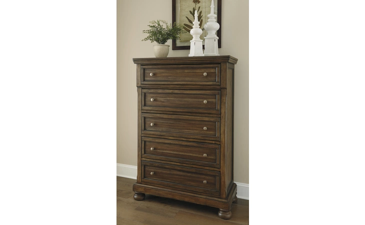 Flynnter FIVE DRAWER CHEST ASHLEY Medium Brown B719-46