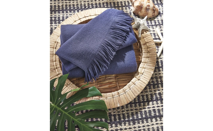 A1000744  THROW (3 CS) SHILOH NAVY