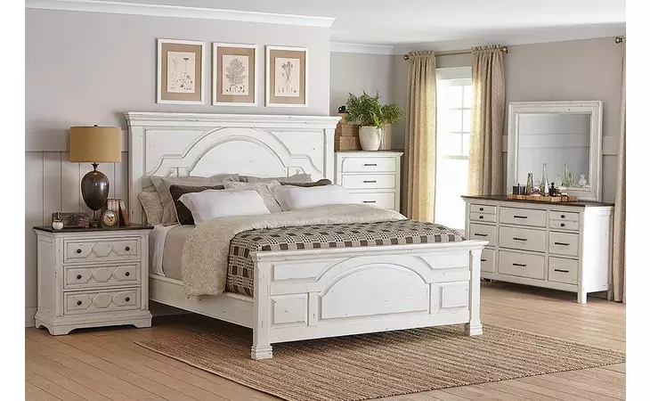 206461Q  TRADITIONAL VINTAGE WHITE QUEEN BED