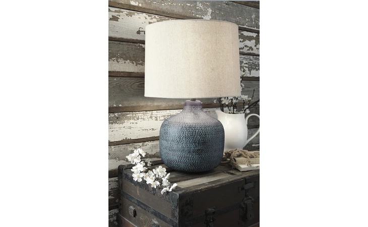 Malthace METAL TABLE LAMP (1/CN) ASHLEY Patina L207304