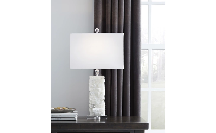 Malise ALABASTER TABLE LAMP (1/CN) ASHLEY White L429014