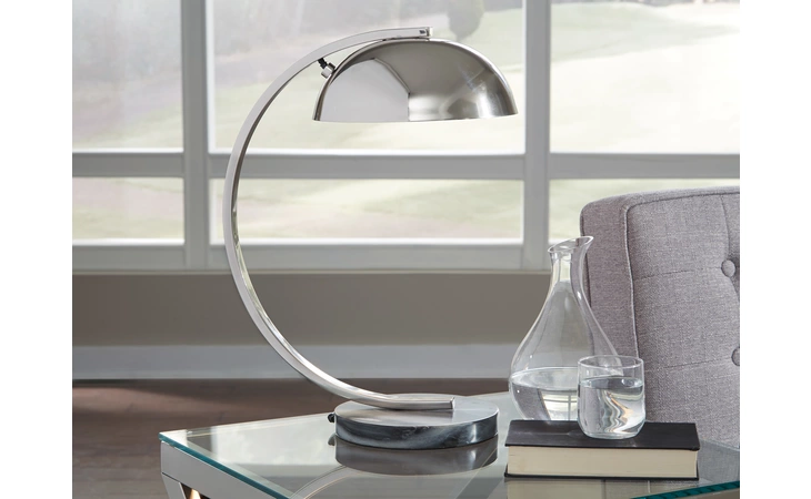 Haden - Chrome Finish METAL DESK LAMP (1/CN)/HADEN ASHLEY Metal Desk Lamp (1/CN) L734302