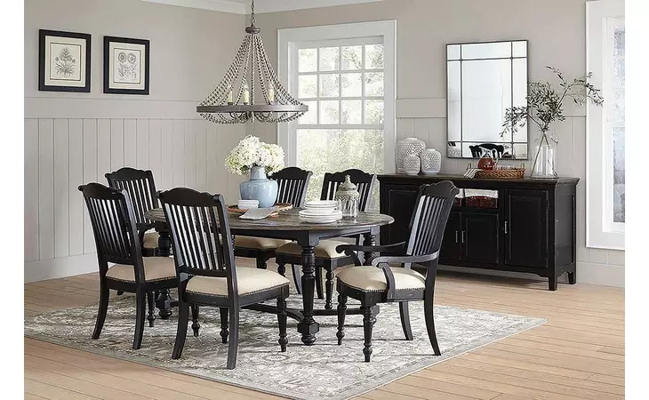 105190  DINING TABLE