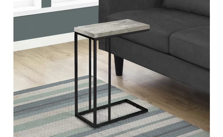 I3404  ACCENT TABLE - GREY RECLAIMED WOOD-LOOK / BLACK METAL