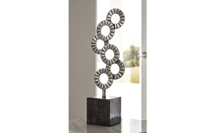 Brevyn SCULPTURE ASHLEY  A2000373