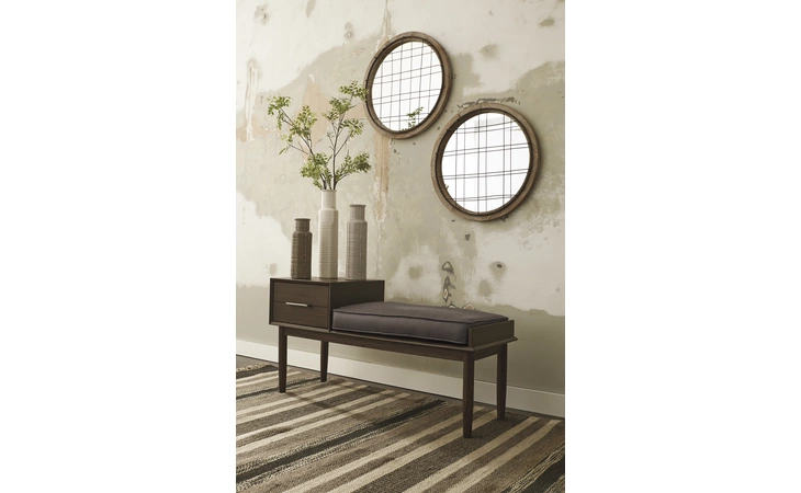 GAVINVILLE ACCENT BENCH GAVINVILLE BROWN ASHLEY  A3000188