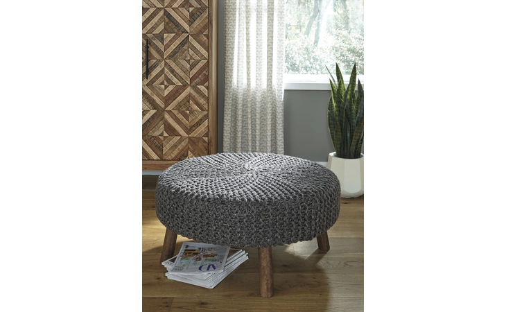 A3000216 Jassmyn OVERSIZED ACCENT OTTOMAN