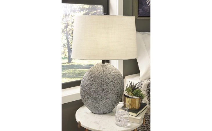 Harif PAPER TABLE LAMP (1/CN) ASHLEY Black L235624