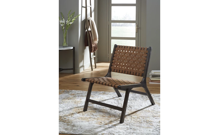 A3000282 Fayme ACCENT CHAIR