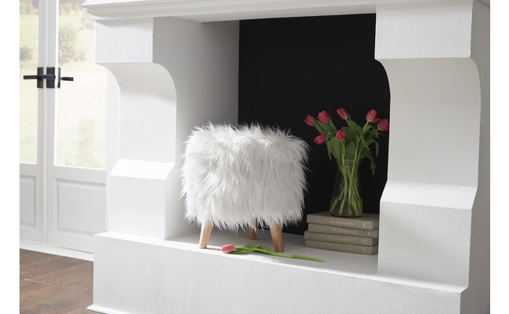 Elson STORAGE OTTOMAN ASHLEY White A3000284