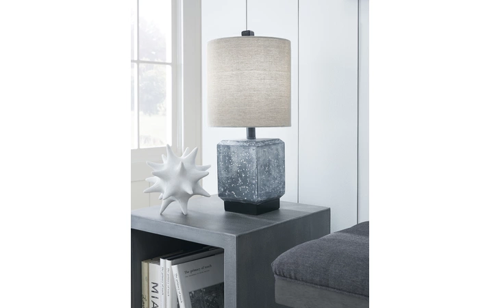 Jamila POLY TABLE LAMP (1/CN) ASHLEY Poly Table Lamp (1/CN) L235664