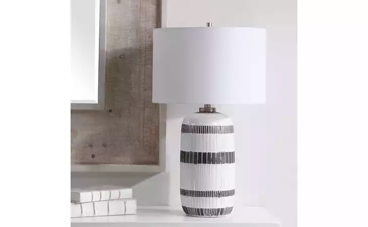 28353-1  GRANGER TABLE LAMP