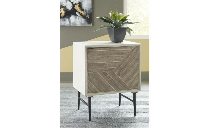 Dorvale ACCENT CABINET ASHLEY  A4000261