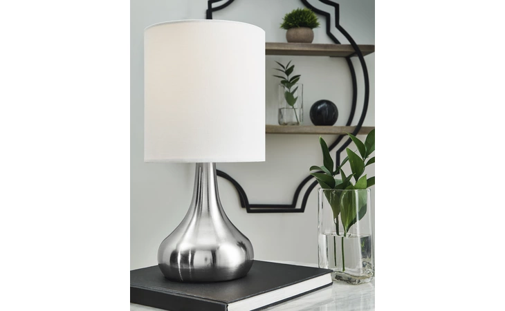 Camdale METAL TABLE LAMP (1/CN) ASHLEY Silver Finish L204334