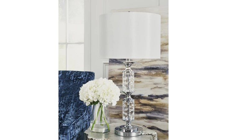 Laramae METAL TABLE LAMP (1/CN) ASHLEY Chrome Finish L428144