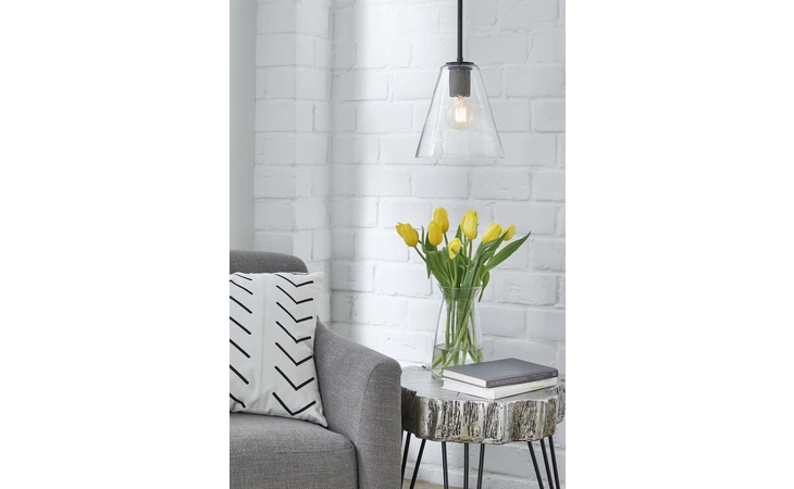 Collbrook GLASS PENDANT LIGHT (1/CN) ASHLEY Clear/Black Finish L000678
