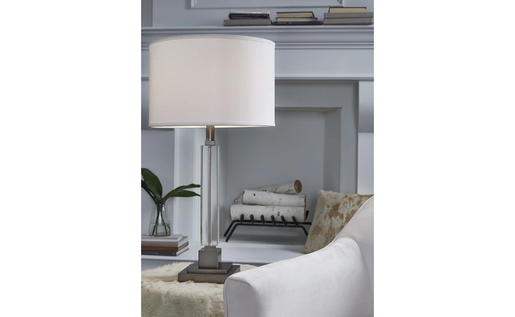Deccalen CRYSTAL TABLE LAMP (1/CN) ASHLEY Clear/Silver Finish L428174