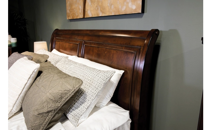 Brookbauer QUEEN SLEIGH HEADBOARD ASHLEY Rustic Brown B767-77