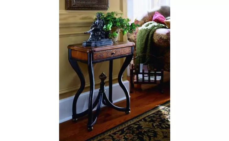 550111 ACCENTS - TIMELESS CLASSICS ACCENTS TABLE PULASKI  550111